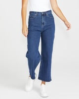 Sandy Jean in 78 Indigo Wash