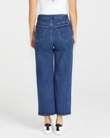 Sandy Jean in 78 Indigo Wash