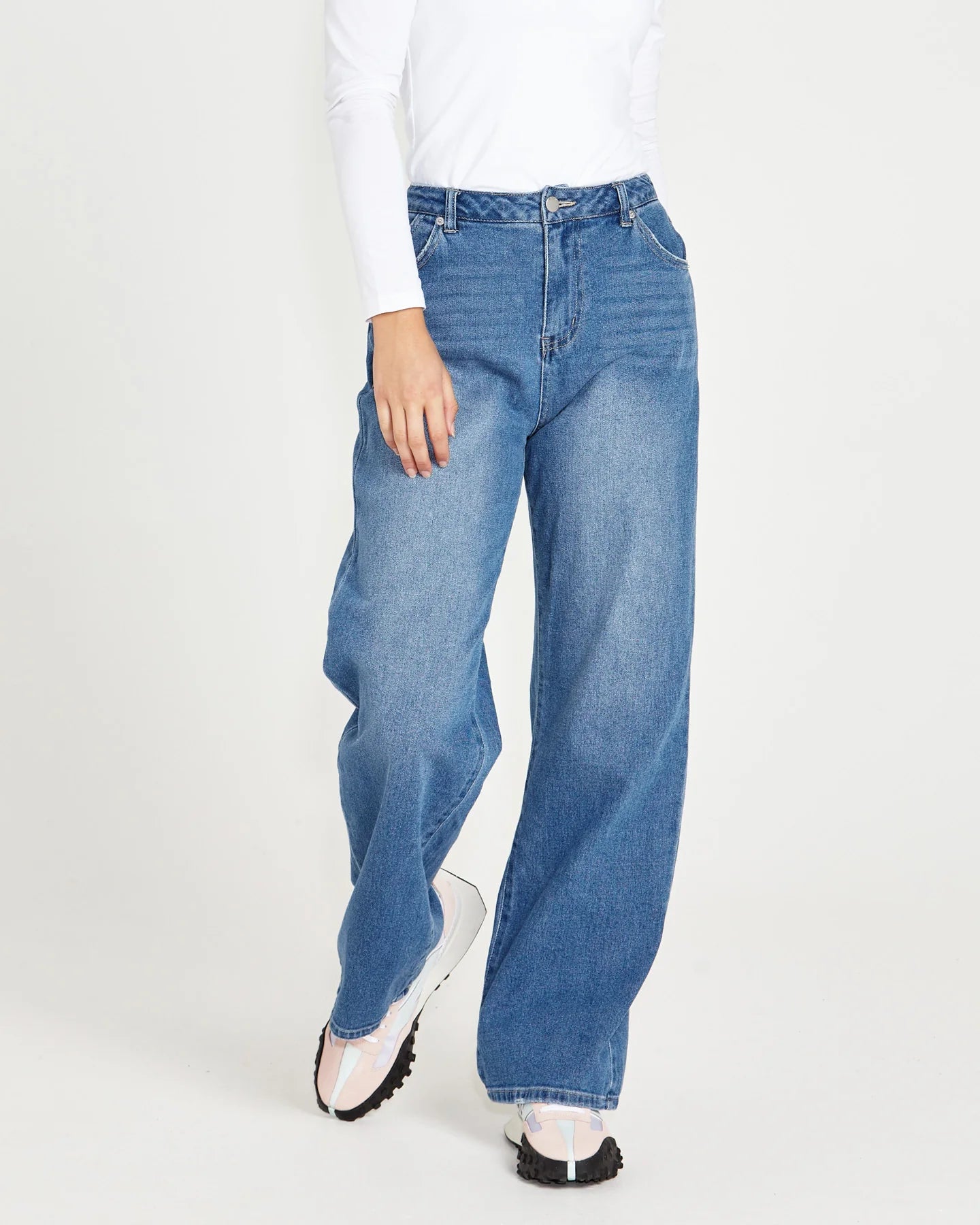 Emerald High Waisted Wide Leg Jeans - 80 Wash Blue