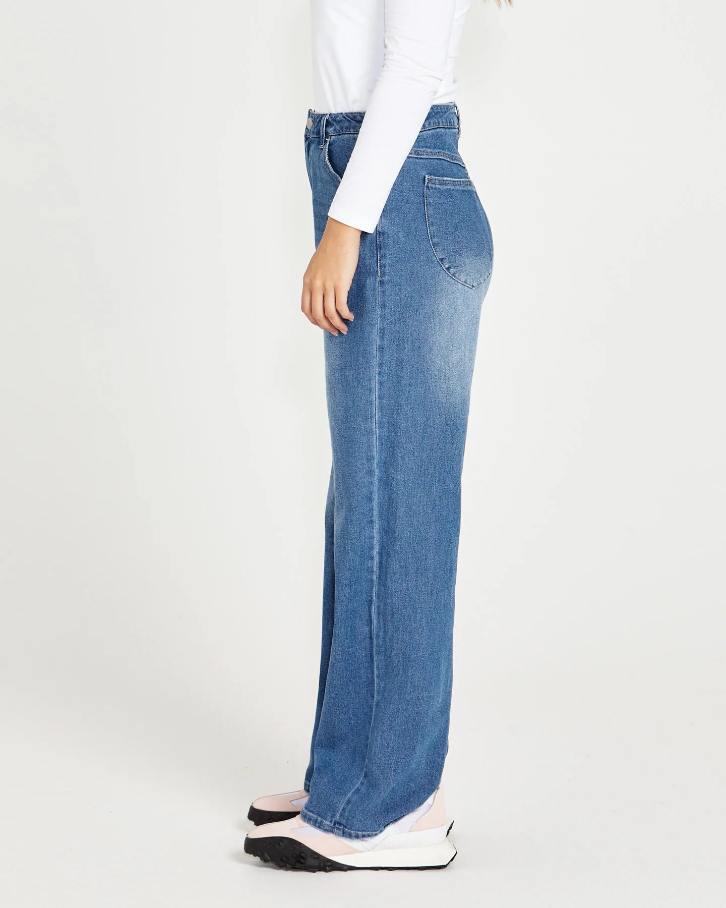 Emerald High Waisted Wide Leg Jeans - 80 Wash Blue
