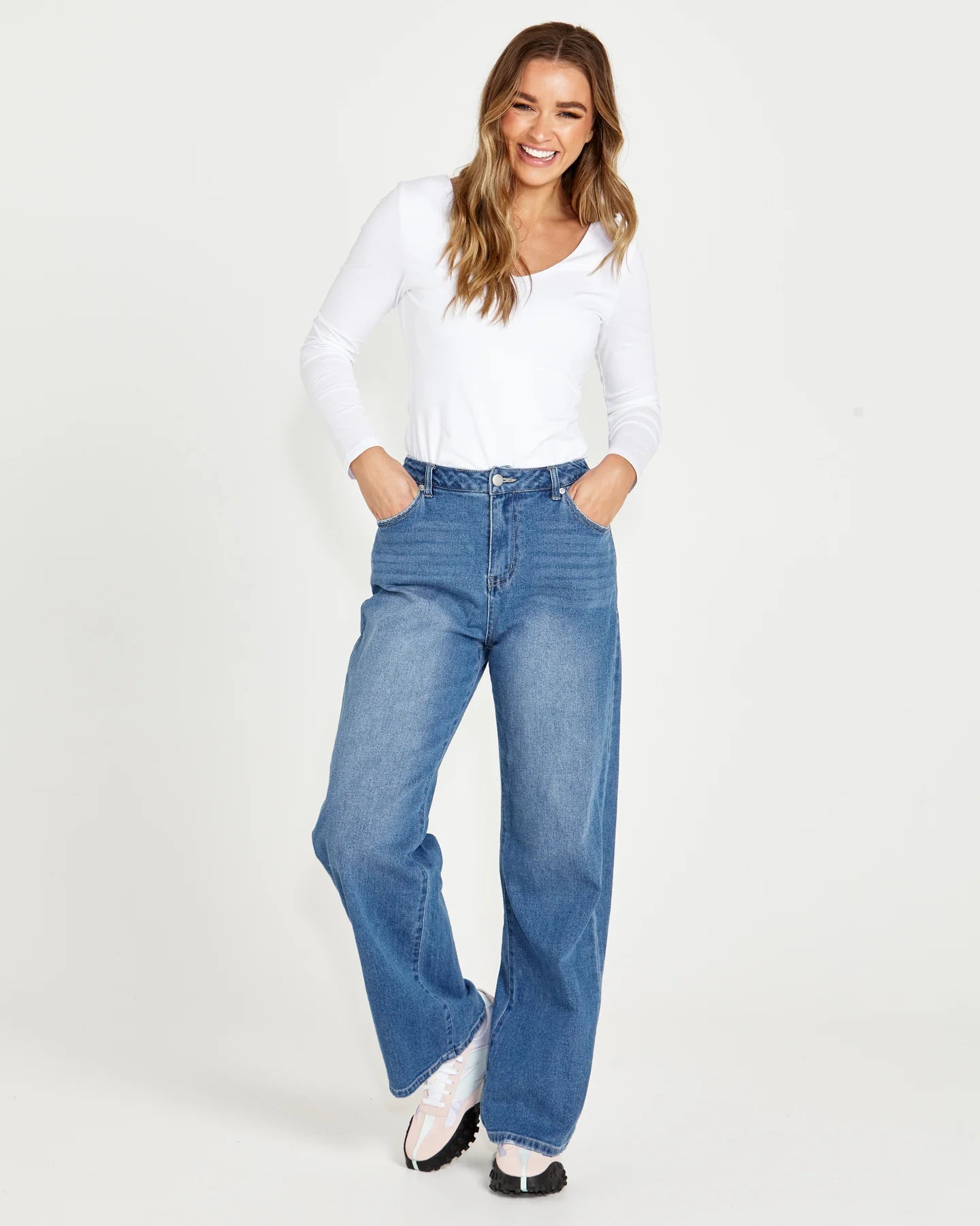 Emerald High Waisted Wide Leg Jeans - 80 Wash Blue